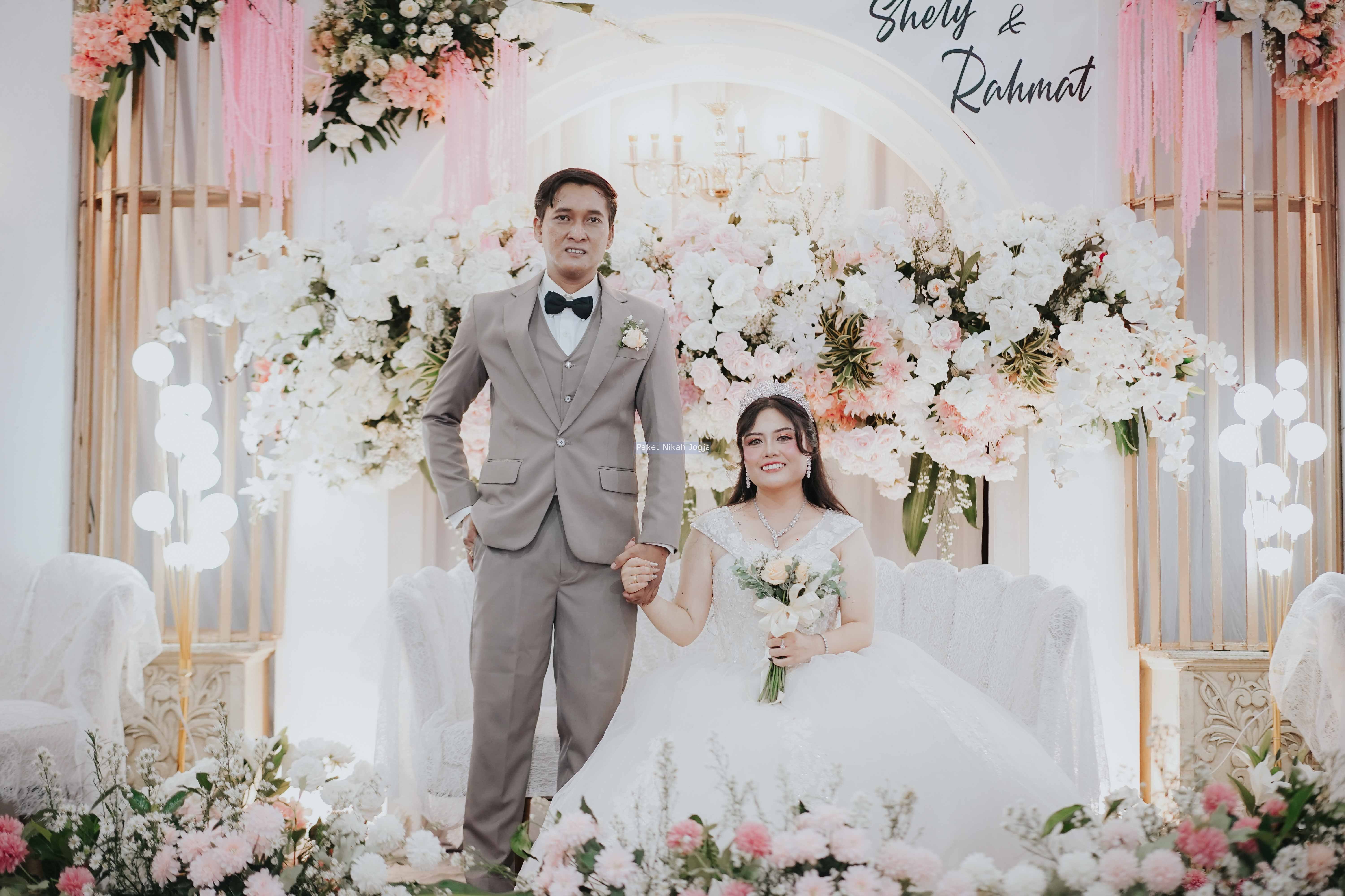 DAISY, Rp 38,8jt (200 Undangan, 400 Orang) Paket Pernikahan Yogyakarta